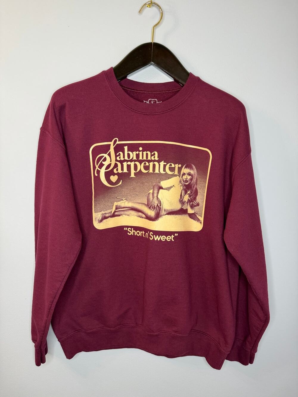 Sabrina Carpenter Short n' Sweet Concert Tour Crew Neck Sweatshirt Burgundy M